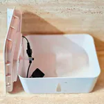 Plastikeinsatz abheben